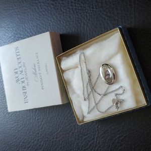 VTG Avon Abalone Pendant necklace- NOS